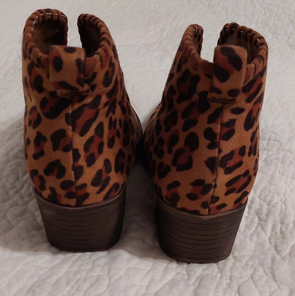 Cheetha booties - Picture 3 of 3